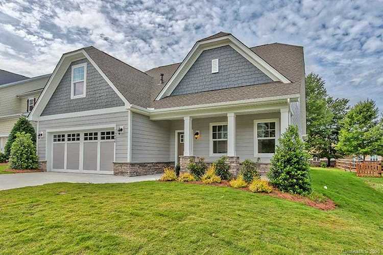4520 Grove Manor Dr Waxhaw, NC 28173