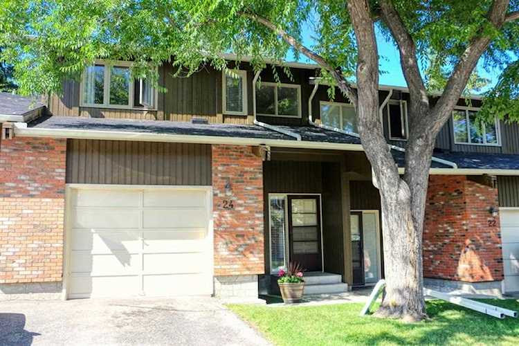 10001 Brookpark Boulevard SW #24 Calgary, AB T2W 3E3