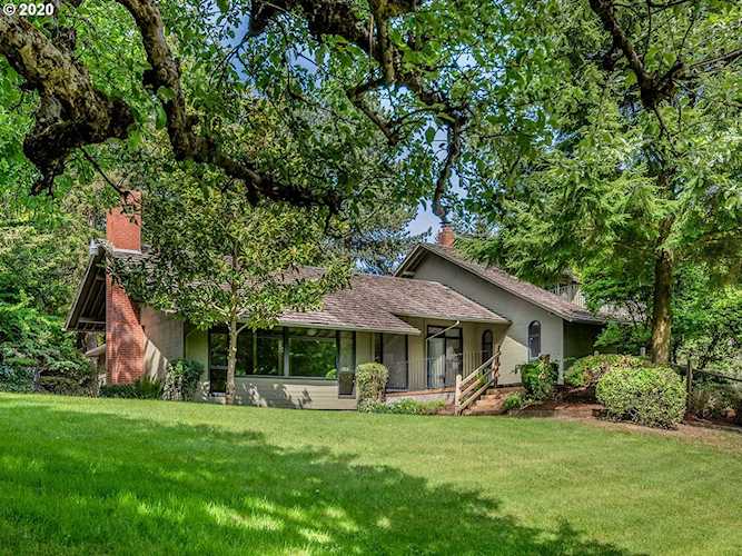2337 SW Scholls Ferry Rd Portland, OR 97221