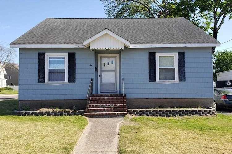 2 Lamb St Attleboro, MA 02703