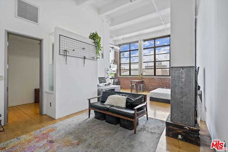 1850 Industrial Street #602 Los Angeles, CA 90021
