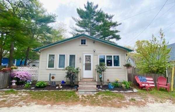 Wareham, 5 Walter St, MA, home for sale Photo 1