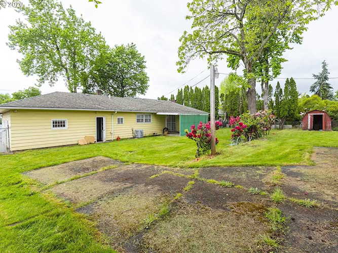 650 SE Kane Dr Gresham, OR 97080