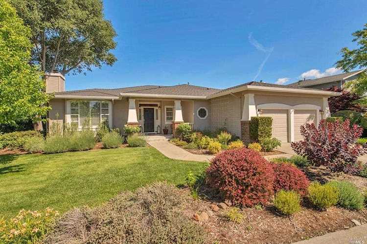 1878 Heritage Way Yountville, CA 94599