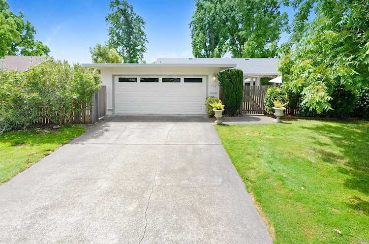 112 Temelec Circle Sonoma, CA 95476