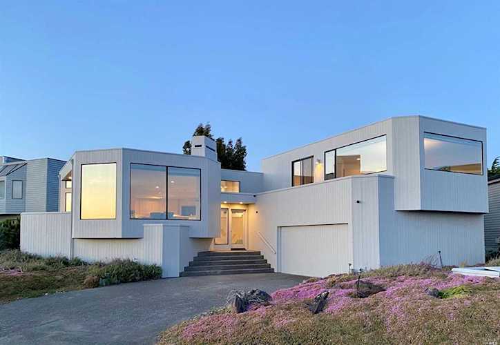 1706 Sea Way Bodega Bay, CA 94923