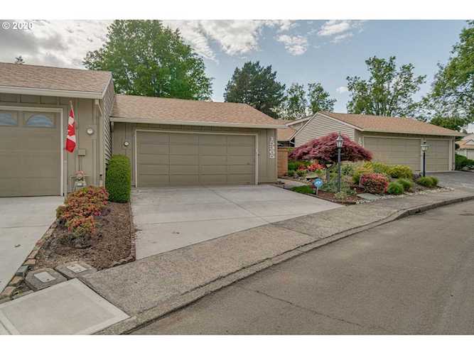 15365 SW Oaktree Ln Tigard, OR 97224