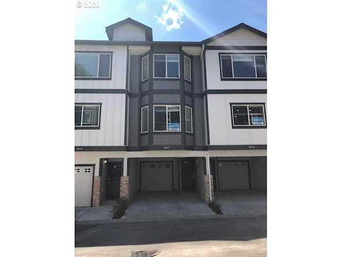 10417 SW Akilean Ter Tigard, OR 97223