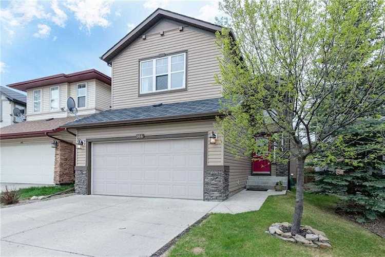 164 Panamount Circle NW Calgary, AB T3K 0H1