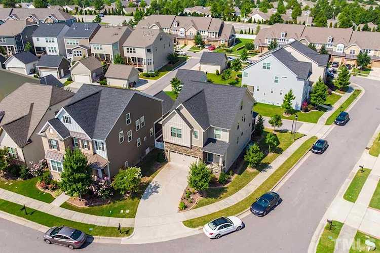 5025 Blue Jack Oak Drive Cary, NC 27519