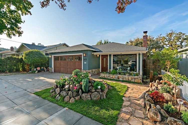 2072 Brittan Avenue San Carlos, CA 94070