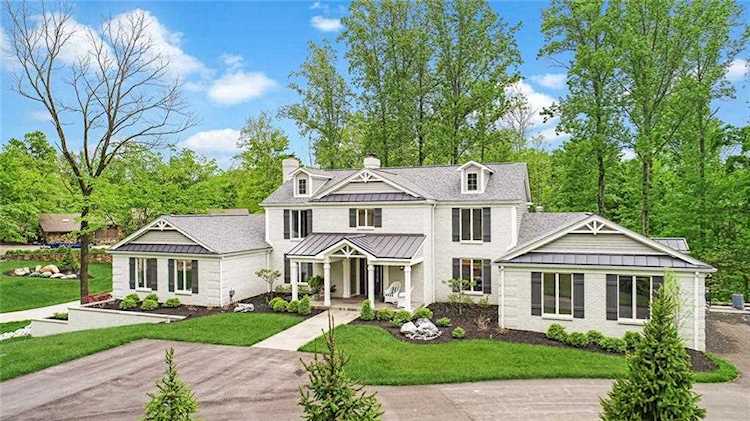 8501 Bay Colony Drive Indianapolis, IN 46234