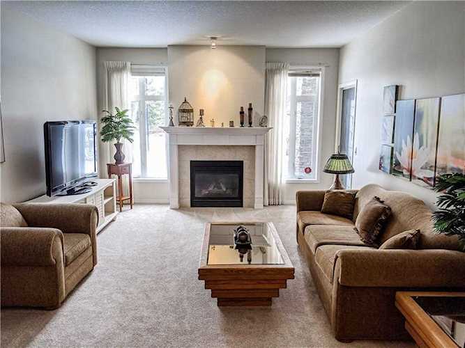 3120 Lake Fraser Court SE Calgary, AB T2J 7H4
