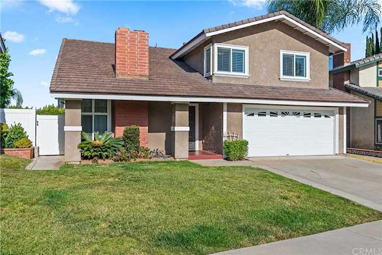 136 Tanforan Avenue Placentia, CA 92870