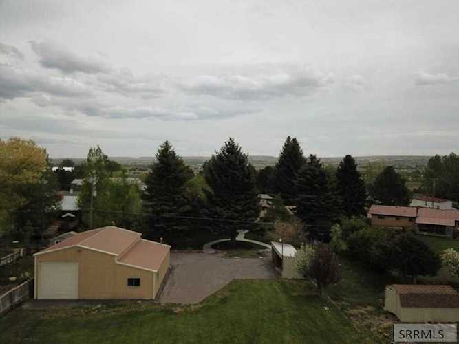 3640 Ross Avenue Ammon, ID 83406