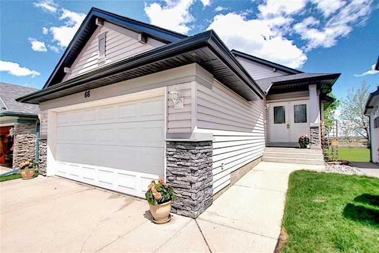 66 Somerglen Road SW Calgary, AB T2Y 3S2