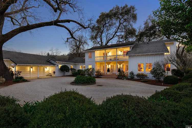 2950 Dry Creek Road Healdsburg, CA 95448