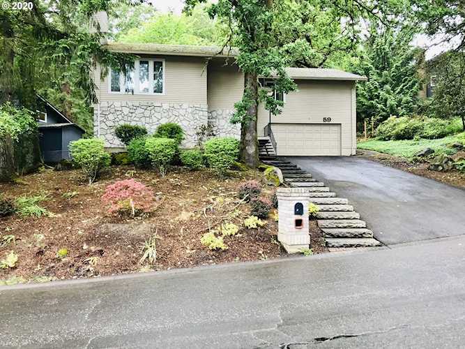 59 Touchstone Lake Oswego, OR 97035