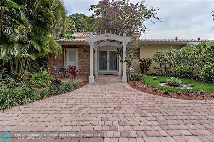 1806 NE 22nd Ter Fort Lauderdale, FL 33305