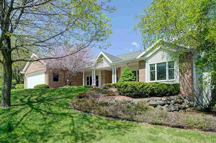 356 Stoney Ridge Tr Stoughton, WI 53589