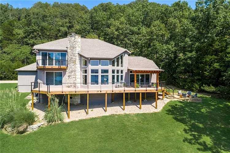 22680 Armadillo Rd Garfield, AR 72732