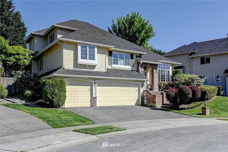 20021 27th Ave SE Bothell, WA 98012