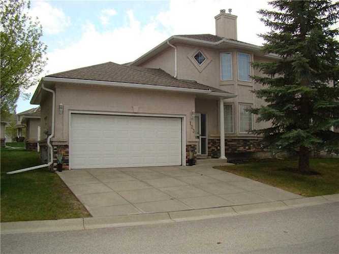 123 Mt Mckenzie Garden(s) SE Calgary, AB T2Z 2P9