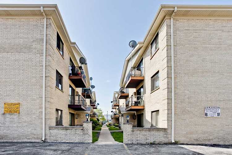 7200 W Cortland St #201 Elmwood Park, IL 60707