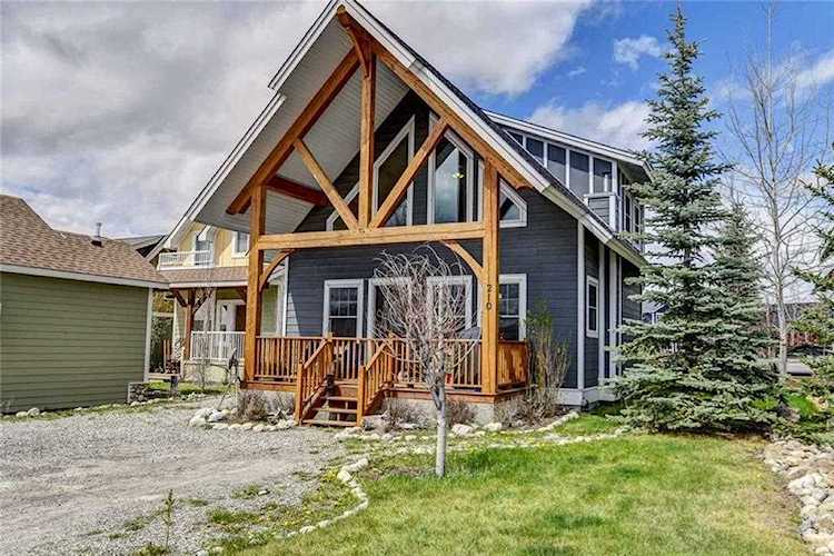 210 Cottageclub Drive Rural Rocky View County, AB T4C 1B1