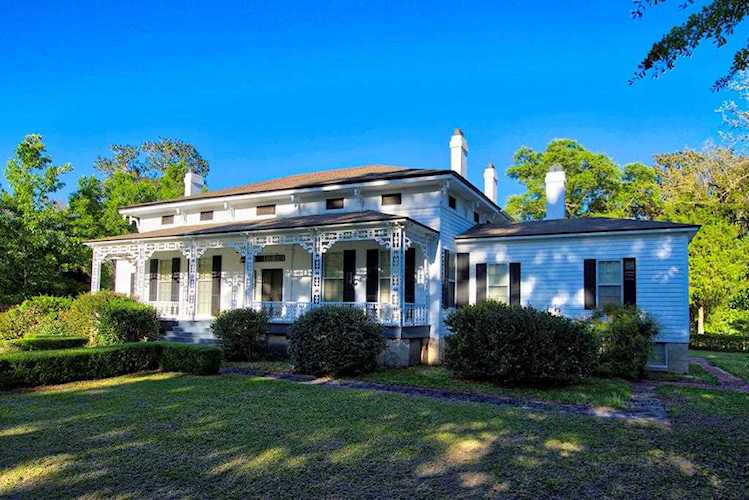 1009 Springhll Road Eufaula, AL 36027