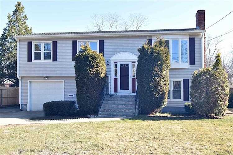 591 Smithfield Rd North Providence, RI 02904