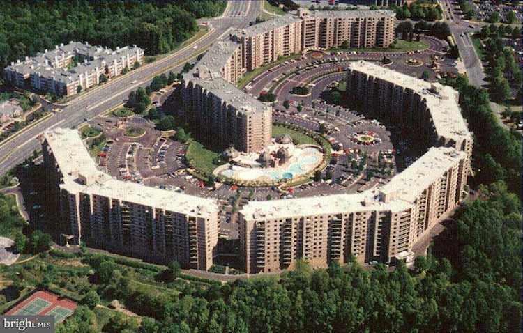 8340 Greensboro Dr #308 Mclean, VA 22102
