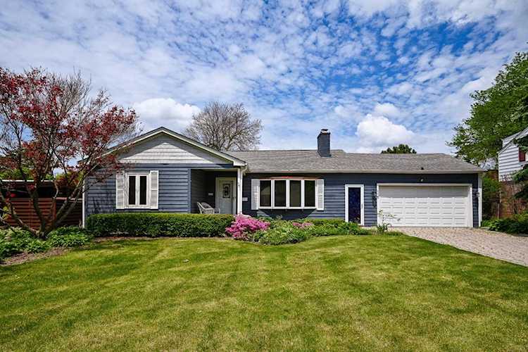 115 E Park Ave Wheaton, IL 60187