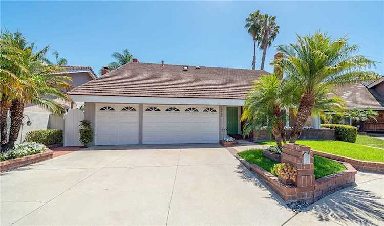 18942 Santa Isadora Street Fountain Valley, CA 92708