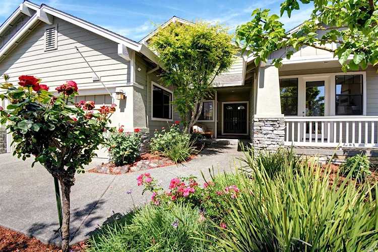 1849 Castle Drive Petaluma, CA 94954