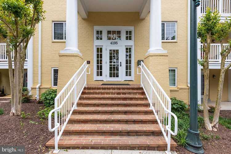 4195 Four Mile Run Dr #403 Arlington, VA 22204