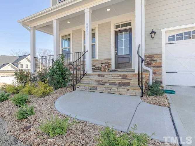 6601 Chevalier Lane Holly Springs, NC 27540