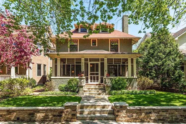 2409 Humboldt Avenue S Minneapolis, MN 55405