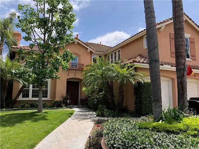 2430 Suddaby Tustin, CA 92782
