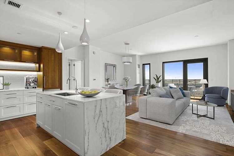 300 Pier 4 Blvd #7E Boston, MA 02210