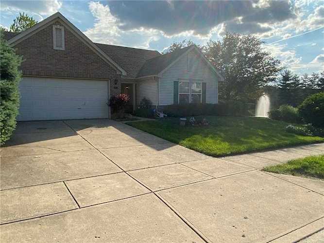7114 Sycamore Run Drive Indianapolis, IN 46237 | MLS 21712497 Photo 1