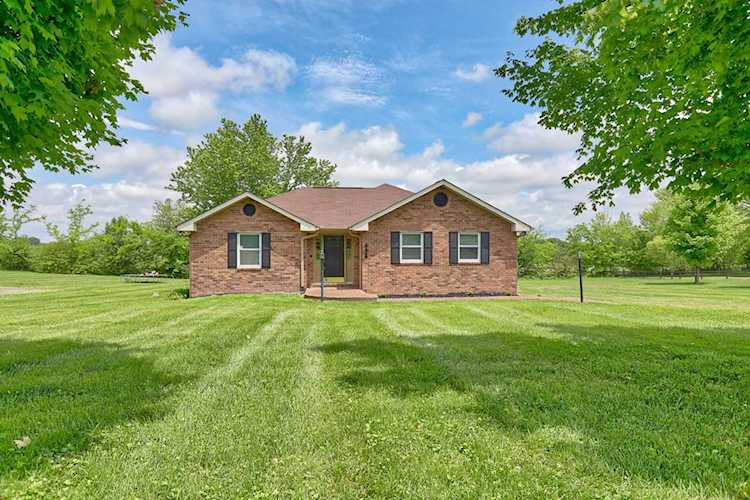 406 Westland St Portland, TN 37148