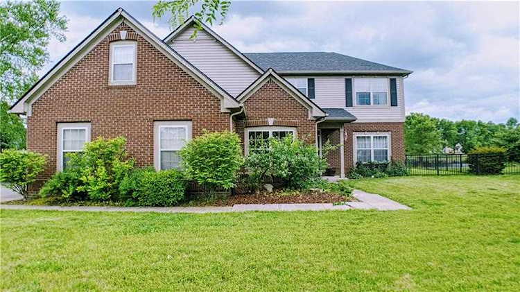 4702 Arabian Run Indianapolis, IN 46228