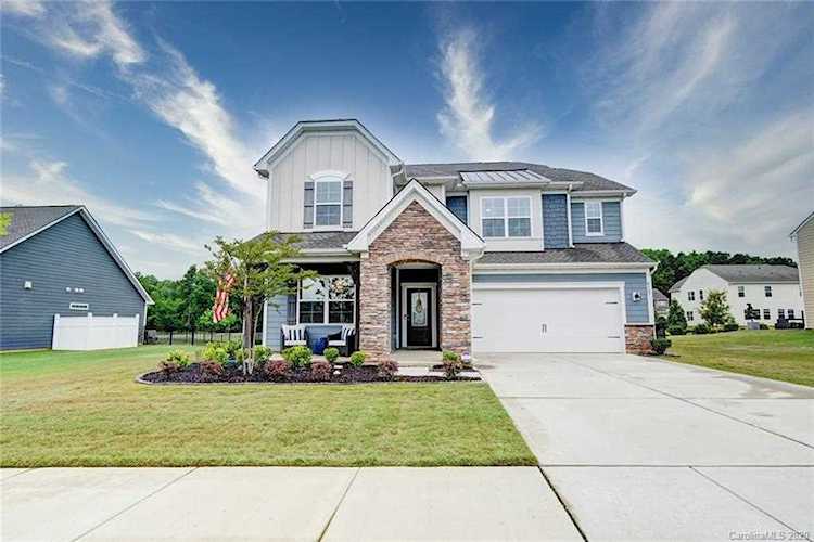 8107 Belfort Forest Ln Huntersville, NC 28078