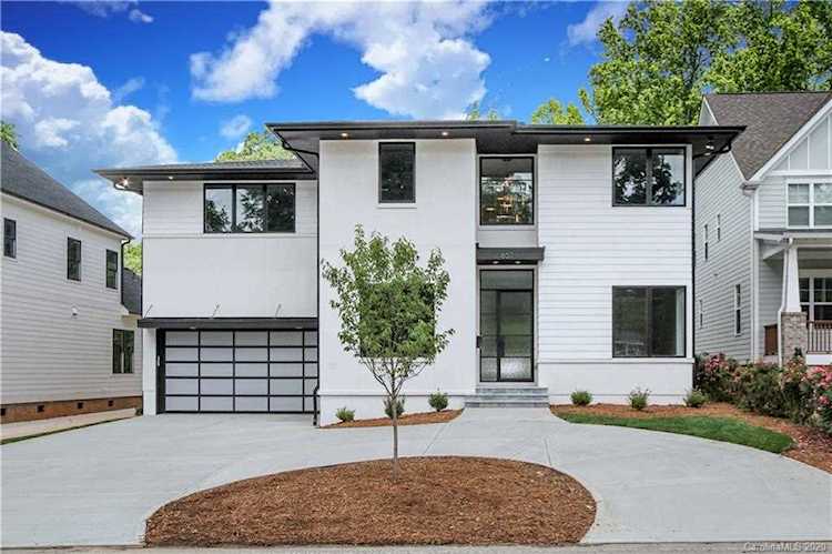 657 Ideal Way Charlotte, NC 28203