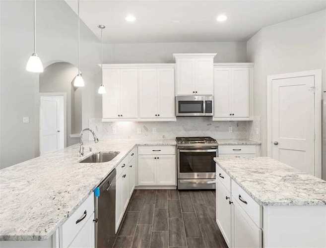 19627 Mier Expedition Dr Cypress, TX 77433