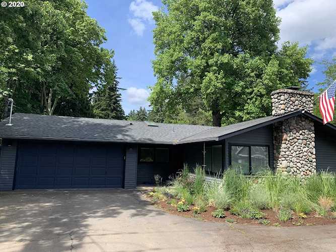5465 Childs Rd Lake Oswego, OR 97035