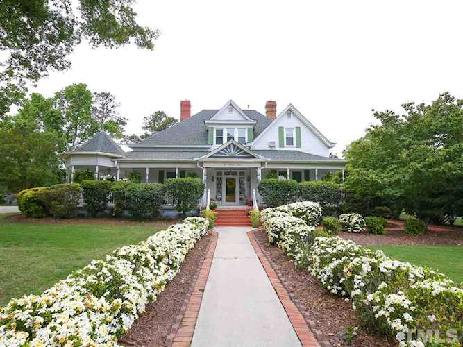 507 E Second Street Clayton, NC 27520