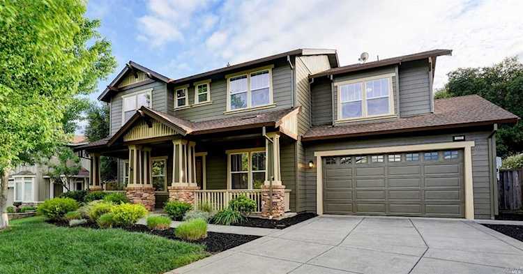 105 Zinfandel Court Cloverdale, CA 95425