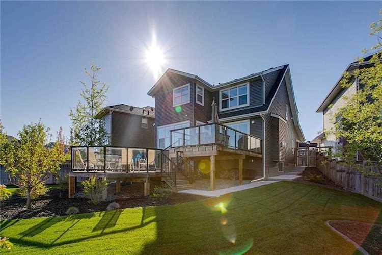 240 Auburn Springs Close SE Calgary, AB T3M 1L7